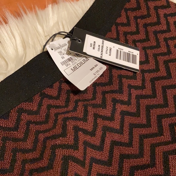 NWT ROMEO & JULIET COUTURE SKIRT SIZE MEDIUM - Picture 2 of 4